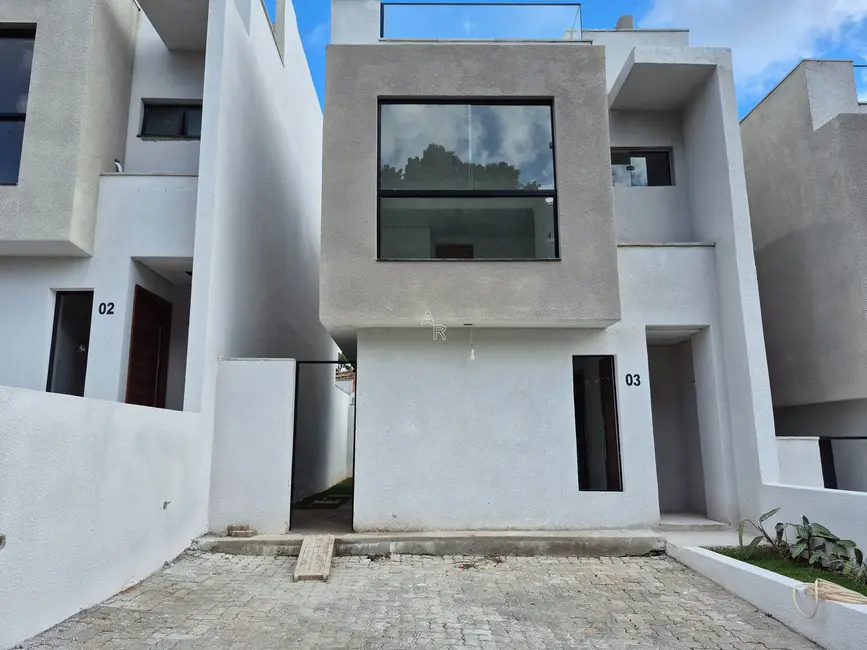 Foto 2 de Casa de Condomínio com 3 quartos à venda, 180m2 em Jardim Ana Estela, Carapicuiba - SP