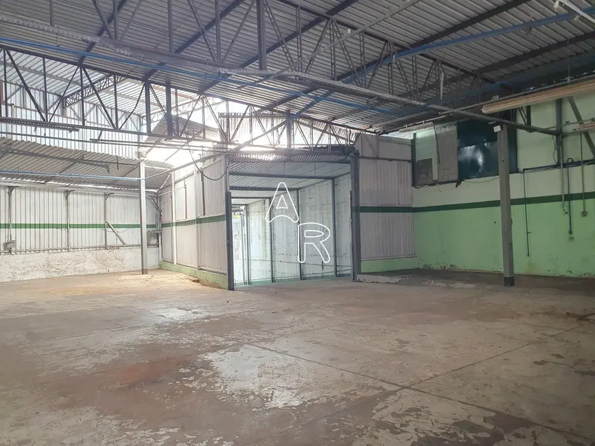 Foto 2 de Armazém / Galpão à venda, 320m2 em Jardim Rebelato, Cotia - SP