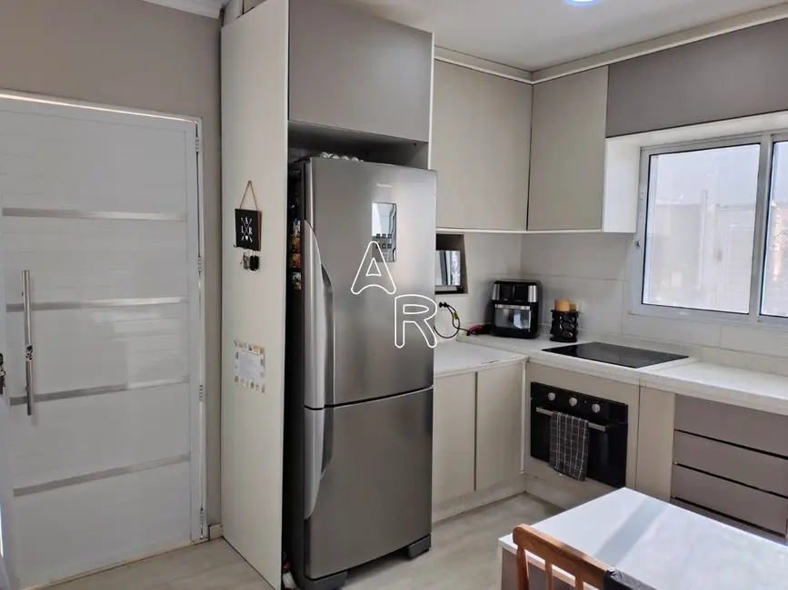 Casa com 3 quartos à venda, 11m2 em Água Espraiada (Caucaia do Alto), Cotia - SP - imagem 5 Foto 5 de Casa com 3 quartos à venda, 11m2 em Água Espraiada (Caucaia do Alto), Cotia - SP