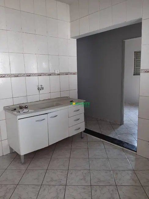 Foto 2 de Casa com 2 quartos à venda, 300m2 em Sao Jose Dos Campos - SP