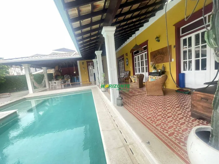 Foto 1 de Casa de Condomínio com 5 quartos para alugar, 759m2 em Sao Jose Dos Campos - SP