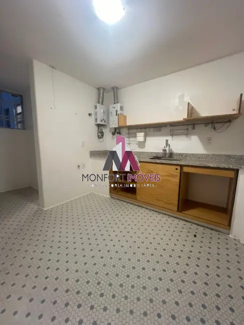Apartamento com 3 quartos para alugar, 110m2 em Jardim Botânico, Rio De Janeiro - RJ - imagem 9 Foto 9 de Apartamento com 3 quartos para alugar, 110m2 em Jardim Botânico, Rio De Janeiro - RJ