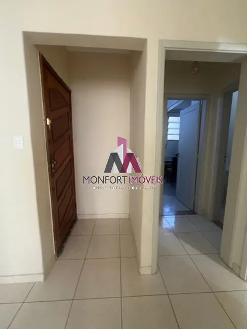 Apartamento com 2 quartos à venda, 65m2 em Copacabana, Rio De Janeiro - RJ - imagem 3 Foto 3 de Apartamento com 2 quartos à venda, 65m2 em Copacabana, Rio De Janeiro - RJ