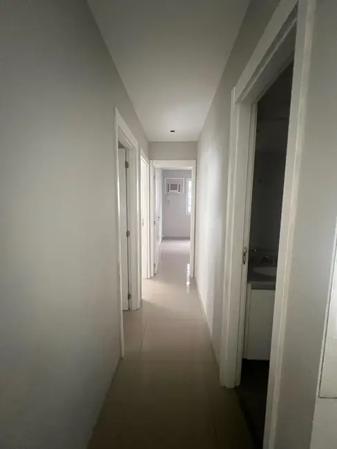 Foto 9 de Apartamento com 3 quartos para alugar, 90m2 em Rio De Janeiro - RJ