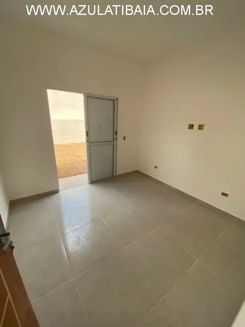 Foto 2 de Casa com 2 quartos à venda, 64m2 em Jardim Santo Antônio, Atibaia - SP