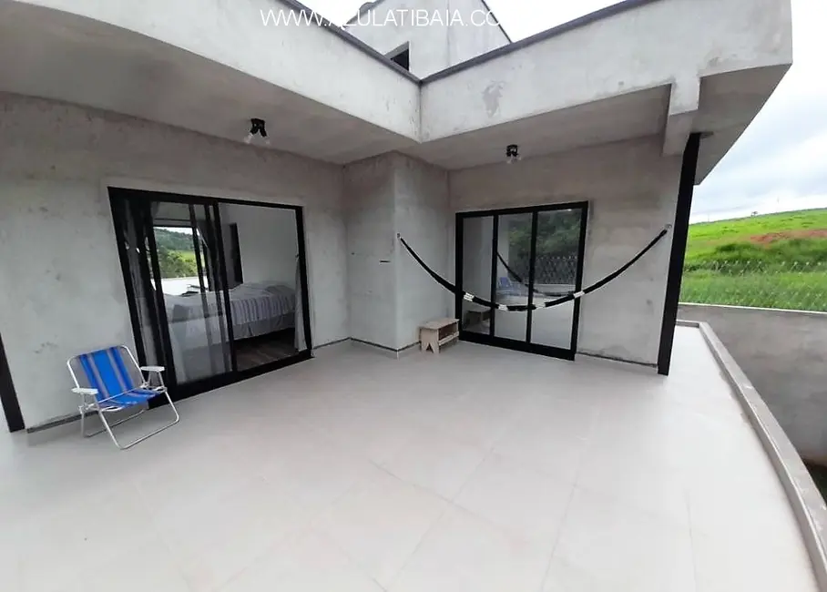 Casa com 3 quartos à venda, 240m2 em Atibaia - SP - imagem 1 Foto 1 de Casa com 3 quartos à venda, 240m2 em Atibaia - SP