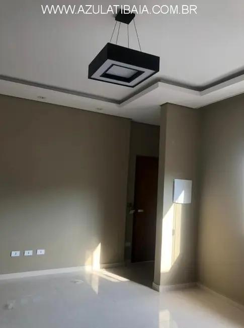 Casa com 3 quartos à venda, 129m2 em Jardim das Cerejeiras, Atibaia - SP - imagem 4 Foto 4 de Casa com 3 quartos à venda, 129m2 em Jardim das Cerejeiras, Atibaia - SP