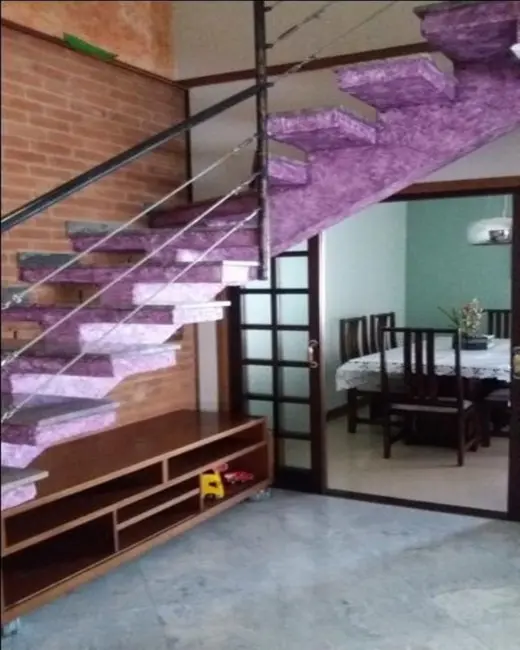 Casa com 3 quartos à venda, 184m2 em Jardim das Cerejeiras, Atibaia - SP - imagem 5 Foto 5 de Casa com 3 quartos à venda, 184m2 em Jardim das Cerejeiras, Atibaia - SP