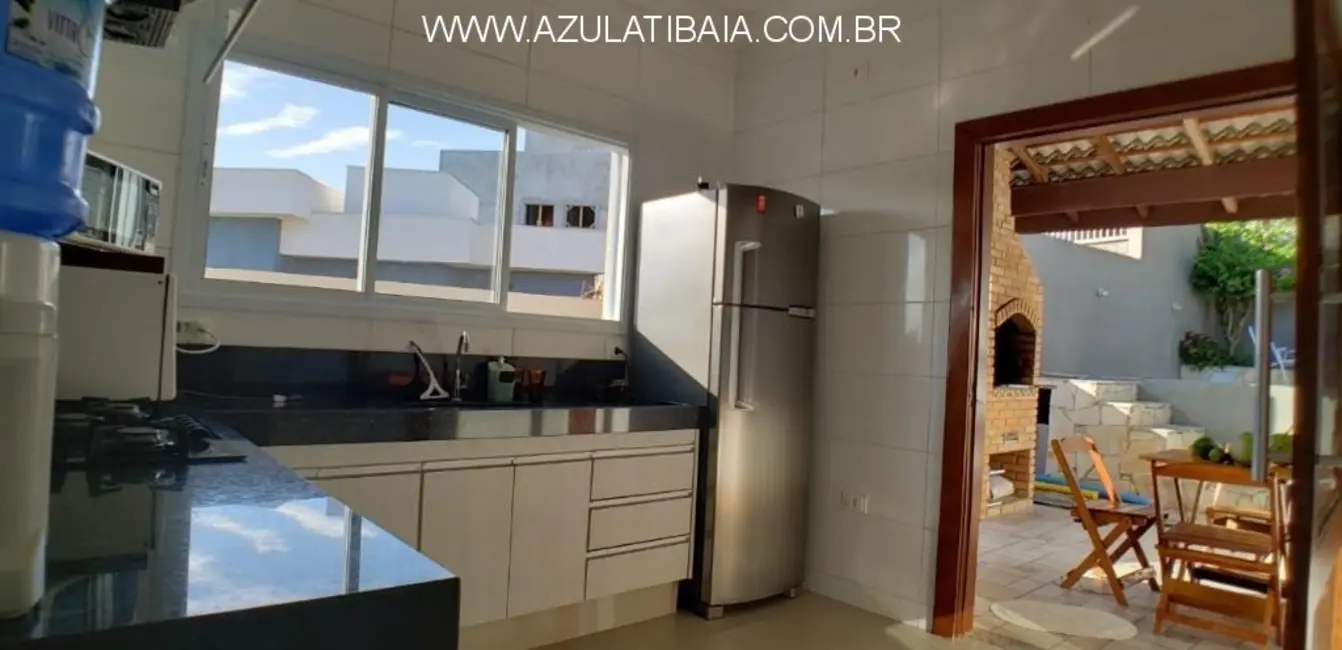 Casa de Condomínio com 3 quartos à venda, 240m2 em Atibaia - SP - imagem 4 Foto 4 de Casa de Condomínio com 3 quartos à venda, 240m2 em Atibaia - SP