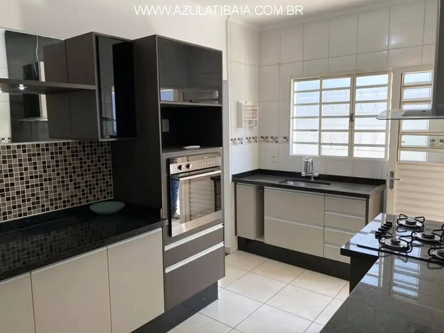 Foto 6 de Casa com 2 quartos à venda, 86m2 em Nova Cerejeira, Atibaia - SP