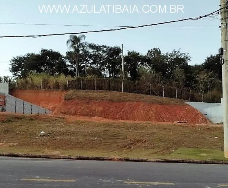 Foto 1 de Terreno / Lote à venda, 362m2 em Atibaia - SP