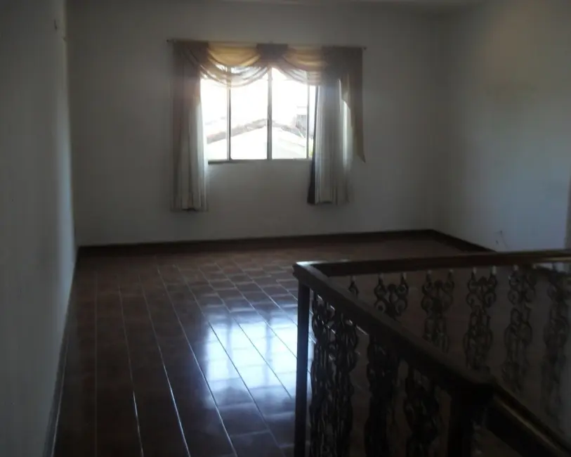 Foto 4 de Casa com 2 quartos à venda, 85m2 em Jardim Alvinópolis, Atibaia - SP