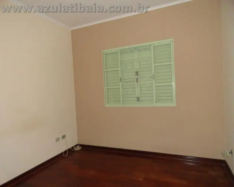 Casa com 4 quartos à venda, 180m2 em Vila Junqueira, Atibaia - SP - imagem 4 Foto 4 de Casa com 4 quartos à venda, 180m2 em Vila Junqueira, Atibaia - SP