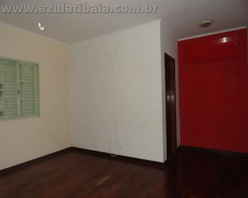 Casa com 4 quartos à venda, 180m2 em Vila Junqueira, Atibaia - SP - imagem 6 Foto 6 de Casa com 4 quartos à venda, 180m2 em Vila Junqueira, Atibaia - SP
