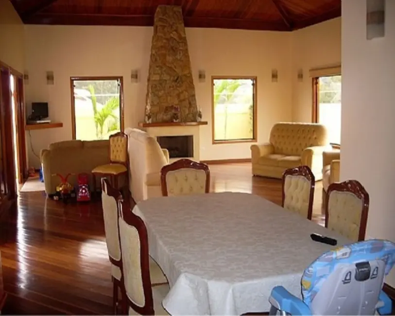 Foto 3 de Casa de Condomínio com 3 quartos à venda, 400m2 em Atibaia - SP