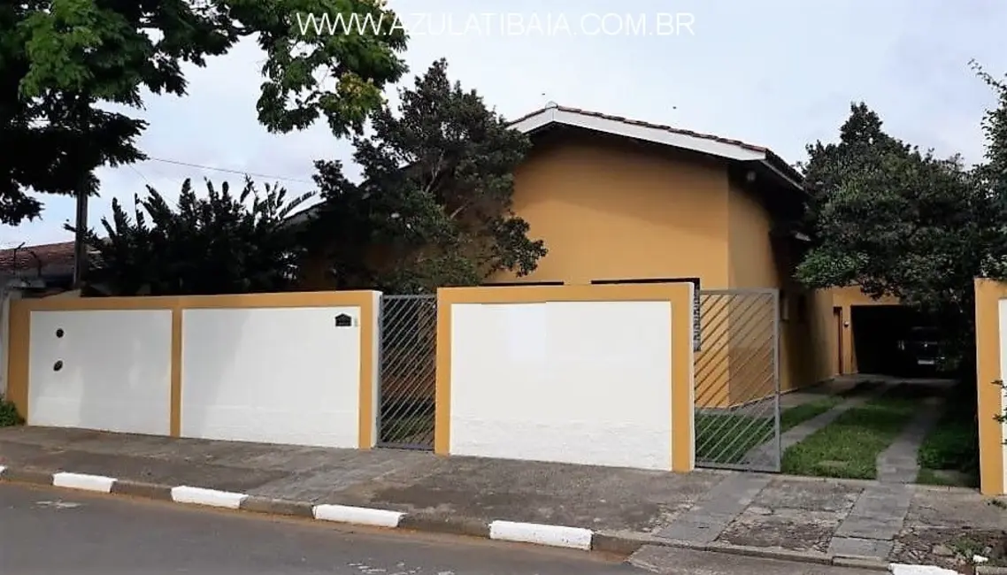 Foto 2 de Casa com 4 quartos à venda, 293m2 em Atibaia - SP