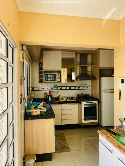 Foto 8 de Casa com 4 quartos à venda, 200m2 em Nova Cerejeira, Atibaia - SP