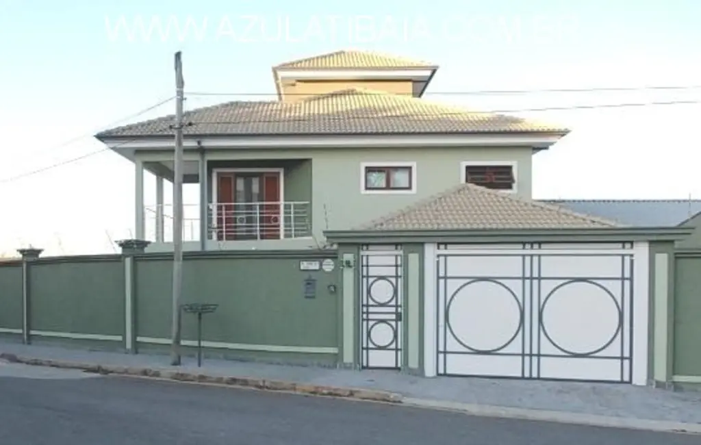 Foto 1 de Casa com 3 quartos à venda, 450m2 em Jardim do Lago, Atibaia - SP