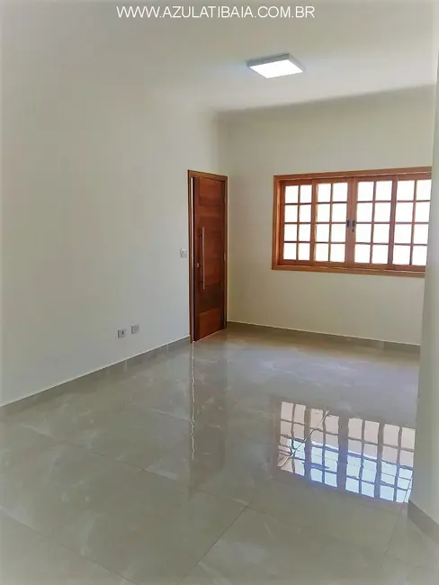 Foto 3 de Casa com 3 quartos à venda, 118m2 em Nova Cerejeira, Atibaia - SP