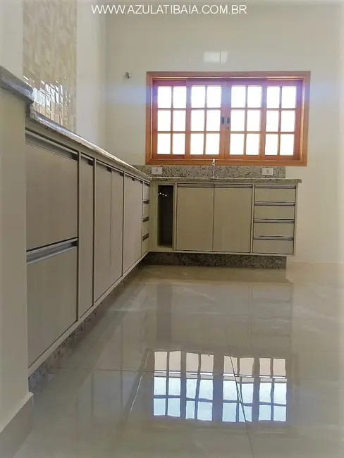 Foto 5 de Casa com 3 quartos à venda, 118m2 em Nova Cerejeira, Atibaia - SP