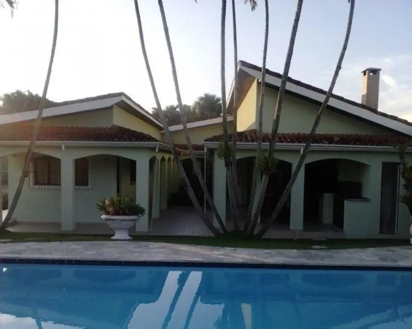 Foto 1 de Casa com 3 quartos à venda, 500m2 em Atibaia - SP