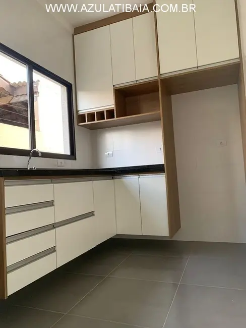 Casa com 2 quartos à venda, 107m2 em Nova Cerejeira, Atibaia - SP - imagem 3 Foto 3 de Casa com 2 quartos à venda, 107m2 em Nova Cerejeira, Atibaia - SP