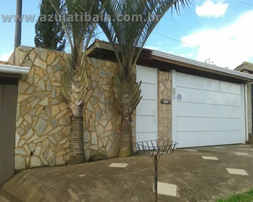 Foto 2 de Casa com 2 quartos à venda, 170m2 em Jardim dos Pinheiros, Atibaia - SP