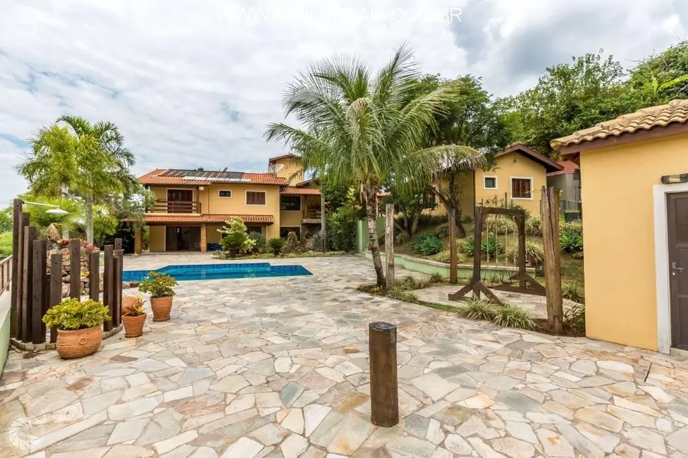 Casa com 3 quartos à venda, 610m2 em Atibaia - SP - imagem 2 Foto 2 de Casa com 3 quartos à venda, 610m2 em Atibaia - SP