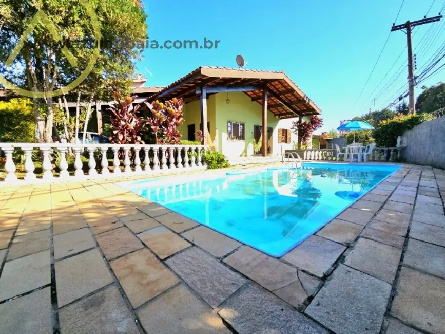 Foto 1 de Casa com 3 quartos à venda e para alugar, 200m2 em Atibaia - SP