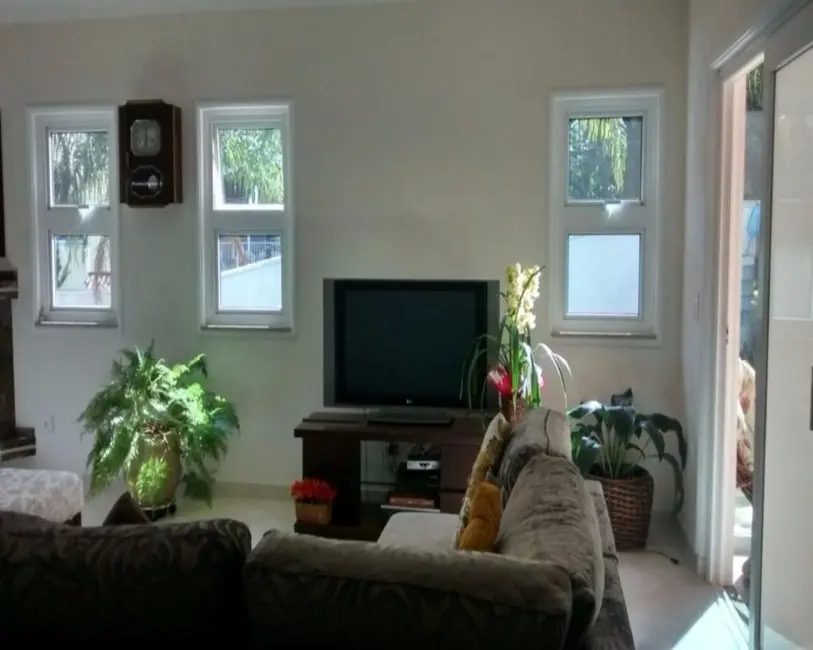 Casa de Condomínio com 3 quartos à venda, 340m2 em Parque Arco Iris, Atibaia - SP - imagem 3 Foto 3 de Casa de Condomínio com 3 quartos à venda, 340m2 em Parque Arco Iris, Atibaia - SP