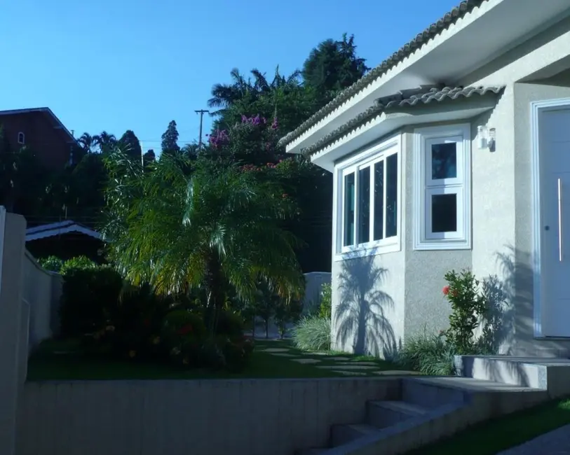 Casa de Condomínio com 3 quartos à venda, 340m2 em Parque Arco Iris, Atibaia - SP - imagem 2 Foto 2 de Casa de Condomínio com 3 quartos à venda, 340m2 em Parque Arco Iris, Atibaia - SP