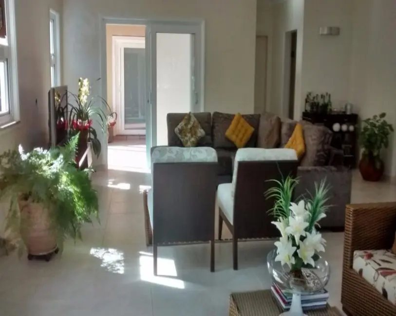 Casa de Condomínio com 3 quartos à venda, 340m2 em Parque Arco Iris, Atibaia - SP - imagem 5 Foto 5 de Casa de Condomínio com 3 quartos à venda, 340m2 em Parque Arco Iris, Atibaia - SP