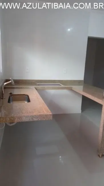 Foto 8 de Casa com 2 quartos à venda, 120m2 em Nova Cerejeira, Atibaia - SP