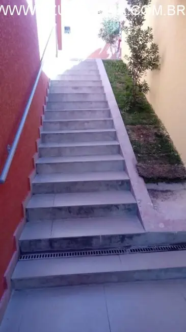 Foto 3 de Casa com 2 quartos à venda, 120m2 em Nova Cerejeira, Atibaia - SP