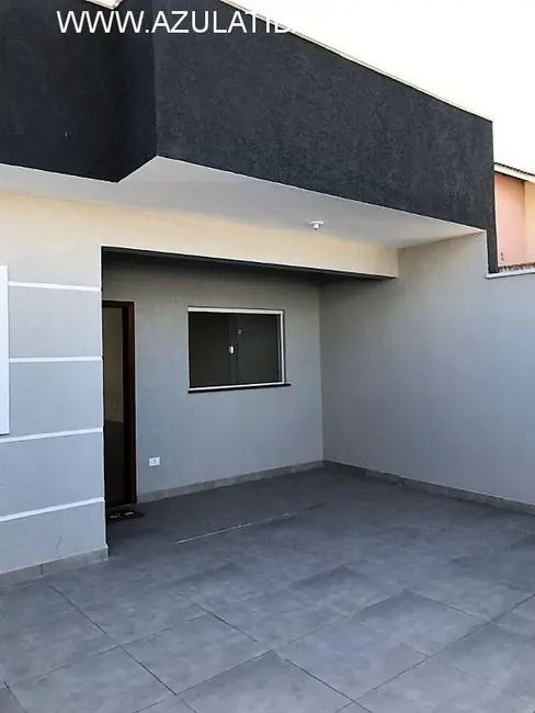 Foto 2 de Casa com 3 quartos à venda, 98m2 em Nova Cerejeira, Atibaia - SP