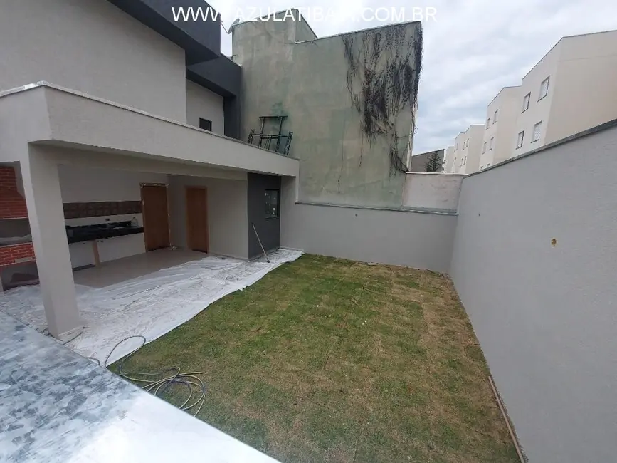 Foto 8 de Casa com 3 quartos à venda, 117m2 em Nova Cerejeira, Atibaia - SP