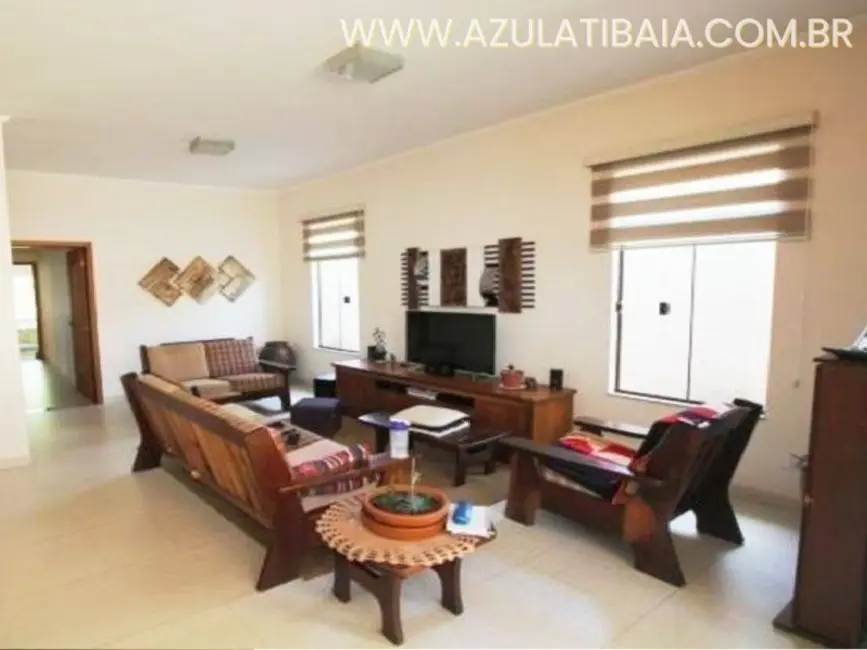 Casa com 3 quartos à venda, 217m2 em Atibaia - SP - imagem 2 Foto 2 de Casa com 3 quartos à venda, 217m2 em Atibaia - SP