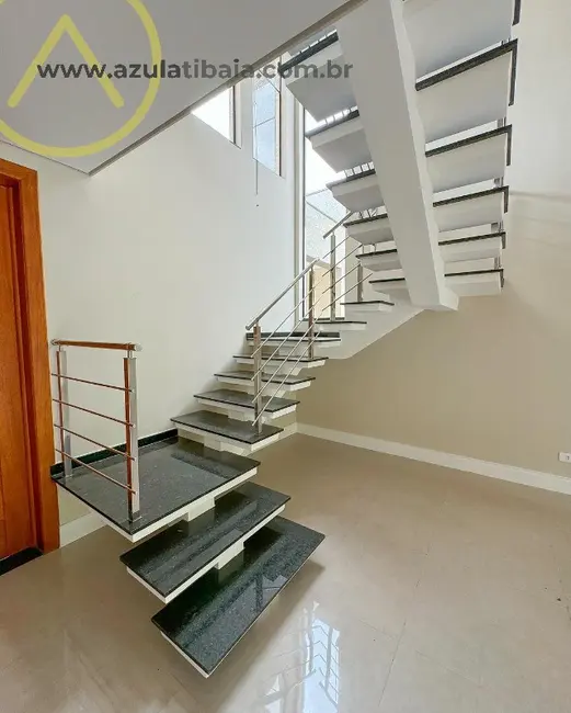 Foto 3 de Casa de Condomínio com 4 quartos à venda, 240m2 em Atibaia - SP