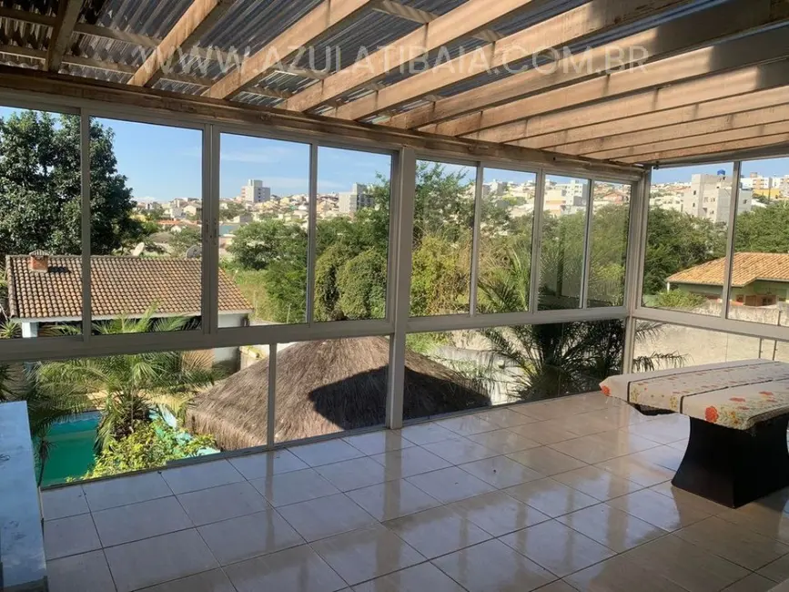 Foto 3 de Casa com 4 quartos à venda, 270m2 em Atibaia - SP