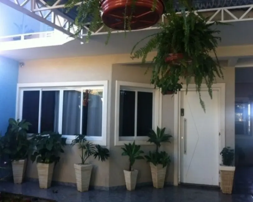 Foto 2 de Casa com 4 quartos à venda, 270m2 em Atibaia - SP