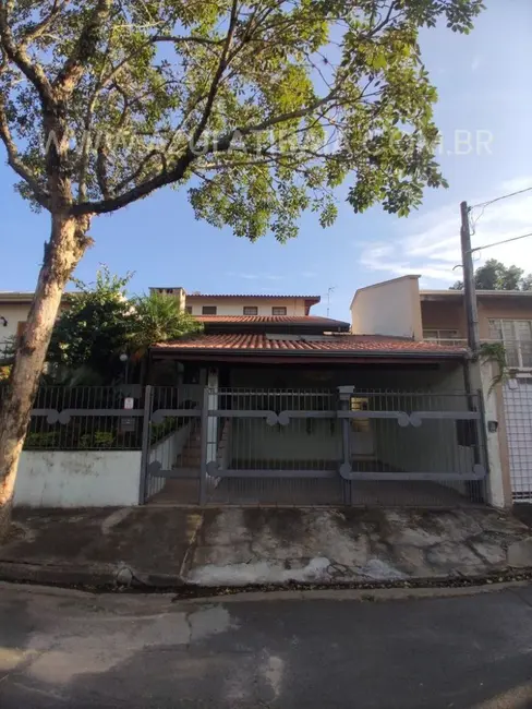 Foto 2 de Casa com 3 quartos à venda, 195m2 em Vila Santista, Atibaia - SP