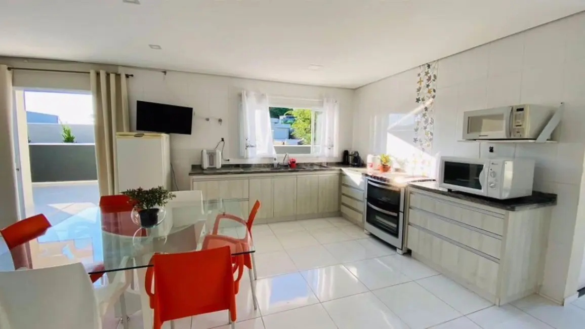 Foto 3 de Casa de Condomínio com 5 quartos à venda, 350m2 em Atibaia - SP