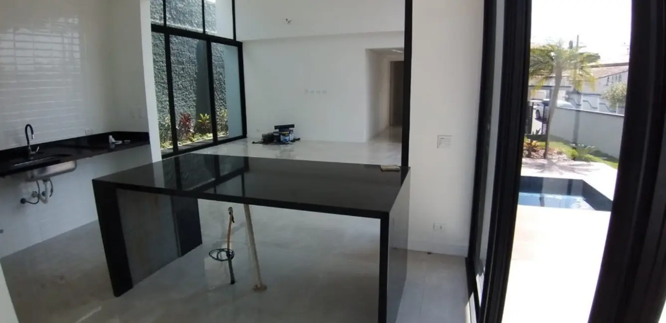 Casa com 3 quartos à venda, 235m2 em Jardim Paulista, Atibaia - SP - imagem 3 Foto 3 de Casa com 3 quartos à venda, 235m2 em Jardim Paulista, Atibaia - SP