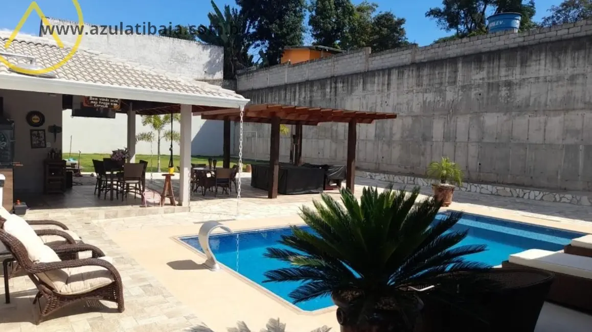 Foto 1 de Chácara com 4 quartos à venda, 214m2 em Jardim Estância Brasil, Atibaia - SP