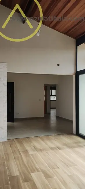 Casa com 3 quartos à venda, 120m2 em Atibaia - SP - imagem 3 Foto 3 de Casa com 3 quartos à venda, 120m2 em Atibaia - SP