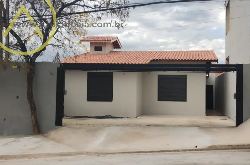Casa com 3 quartos à venda, 120m2 em Atibaia - SP - imagem 1 Foto 1 de Casa com 3 quartos à venda, 120m2 em Atibaia - SP