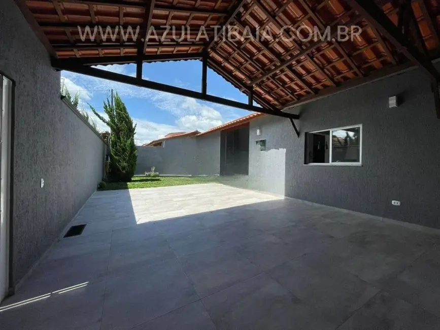 Foto 3 de Chácara com 3 quartos à venda, 218m2 em Jardim Shangri-Lá, Atibaia - SP