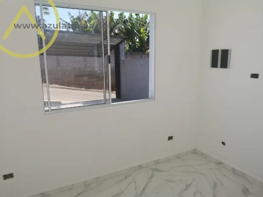 Casa com 2 quartos à venda, 55m2 em Vila Santa Helena, Atibaia - SP - imagem 3 Foto 3 de Casa com 2 quartos à venda, 55m2 em Vila Santa Helena, Atibaia - SP