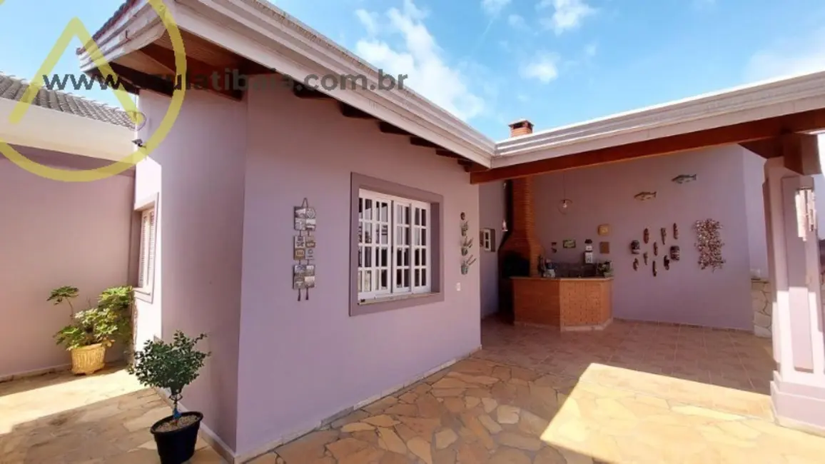 Casa com 3 quartos à venda, 344m2 em Jardim Itaperi, Atibaia - SP - imagem 9 Foto 9 de Casa com 3 quartos à venda, 344m2 em Jardim Itaperi, Atibaia - SP