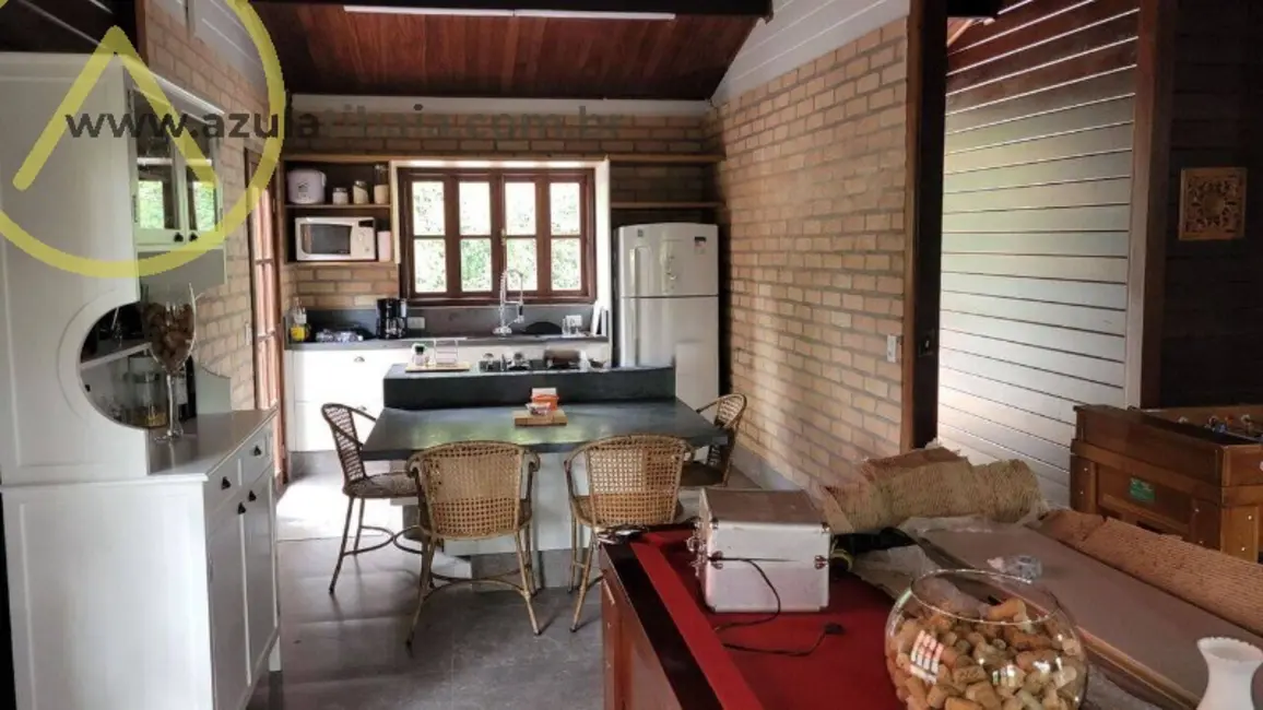 Foto 9 de Casa de Condomínio com 3 quartos à venda, 196m2 em Mairipora - SP